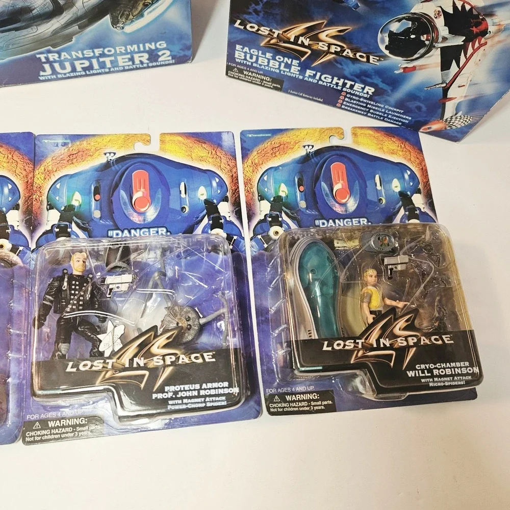 Lost In Space Movie Deluxe Jupiter 2 Trendmasters, Bubble Fighter And Figures